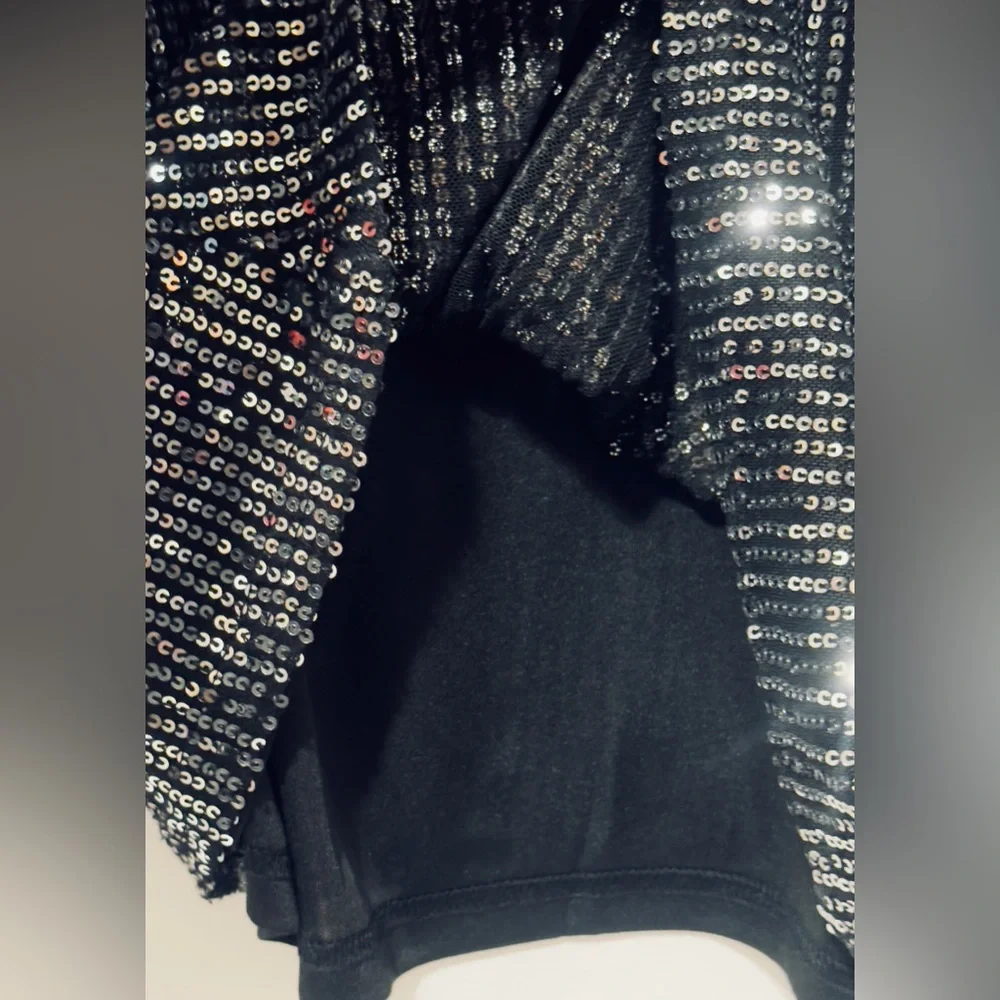 Festive Reversible Sequin Embellished Black Double Strap Tank Top. Small NWOT - Picture 4 of 5